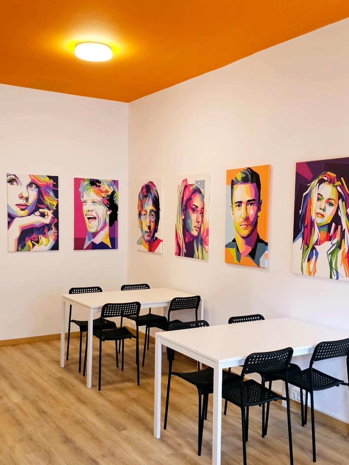 Хостел Arc House Pop Art Мадрид Екстер'єр фото